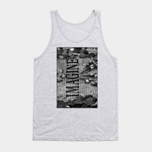 The John Lennon Memorial, Central Park, NY, USA Tank Top